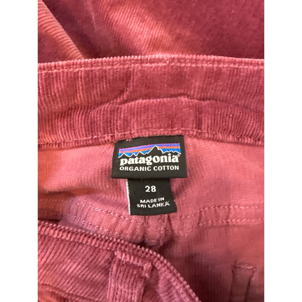 Patagonia Purple Fuschia Grand Pitch Corduroys EUC Sz 28 Pockets Organic Cotton - Picture 7 of 15